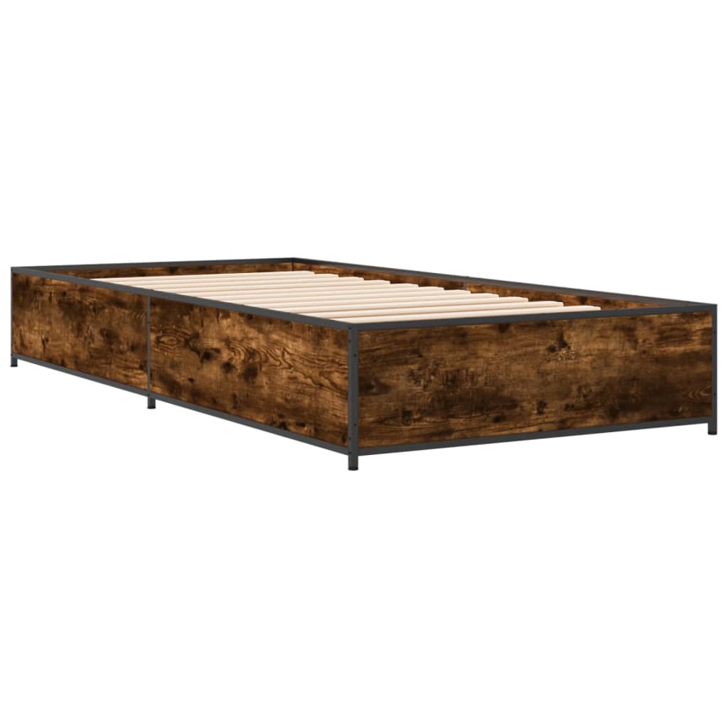 vidaXL Bedframe bewerkt hout en metaal gerookt eikenkleurig 75x190 cm