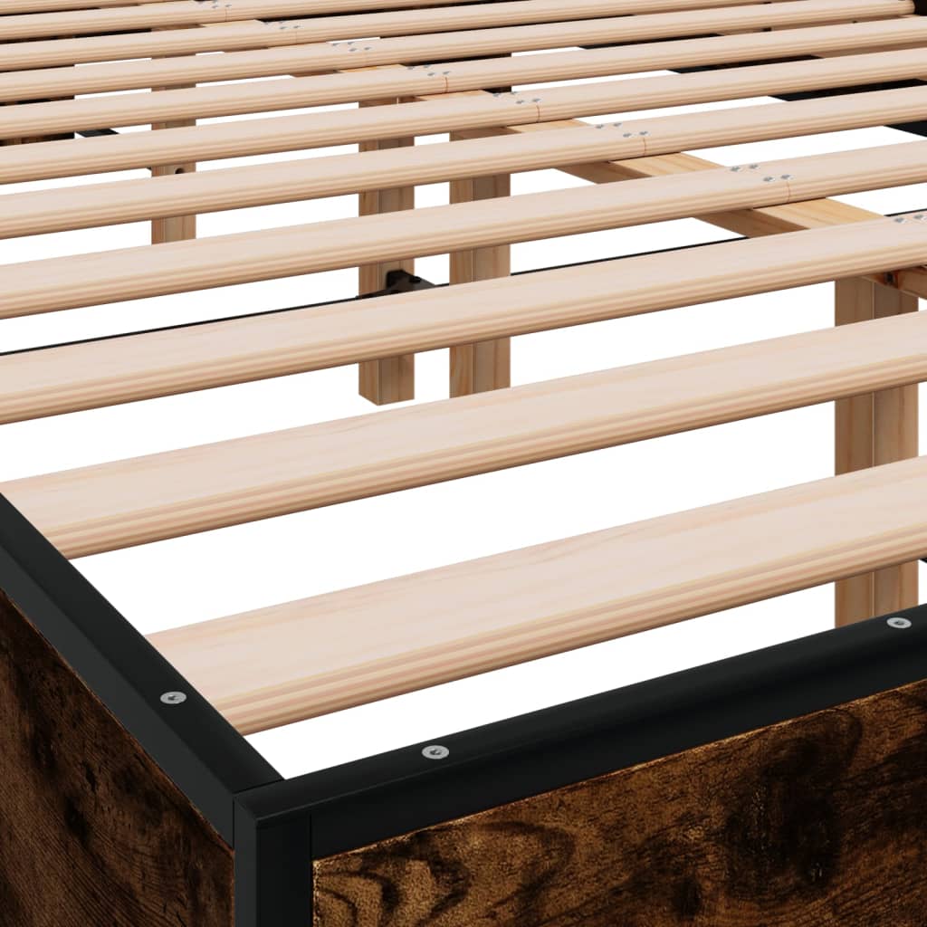 vidaXL Bedframe bewerkt hout metaal gerookt eikenkleurig 135x190 cm